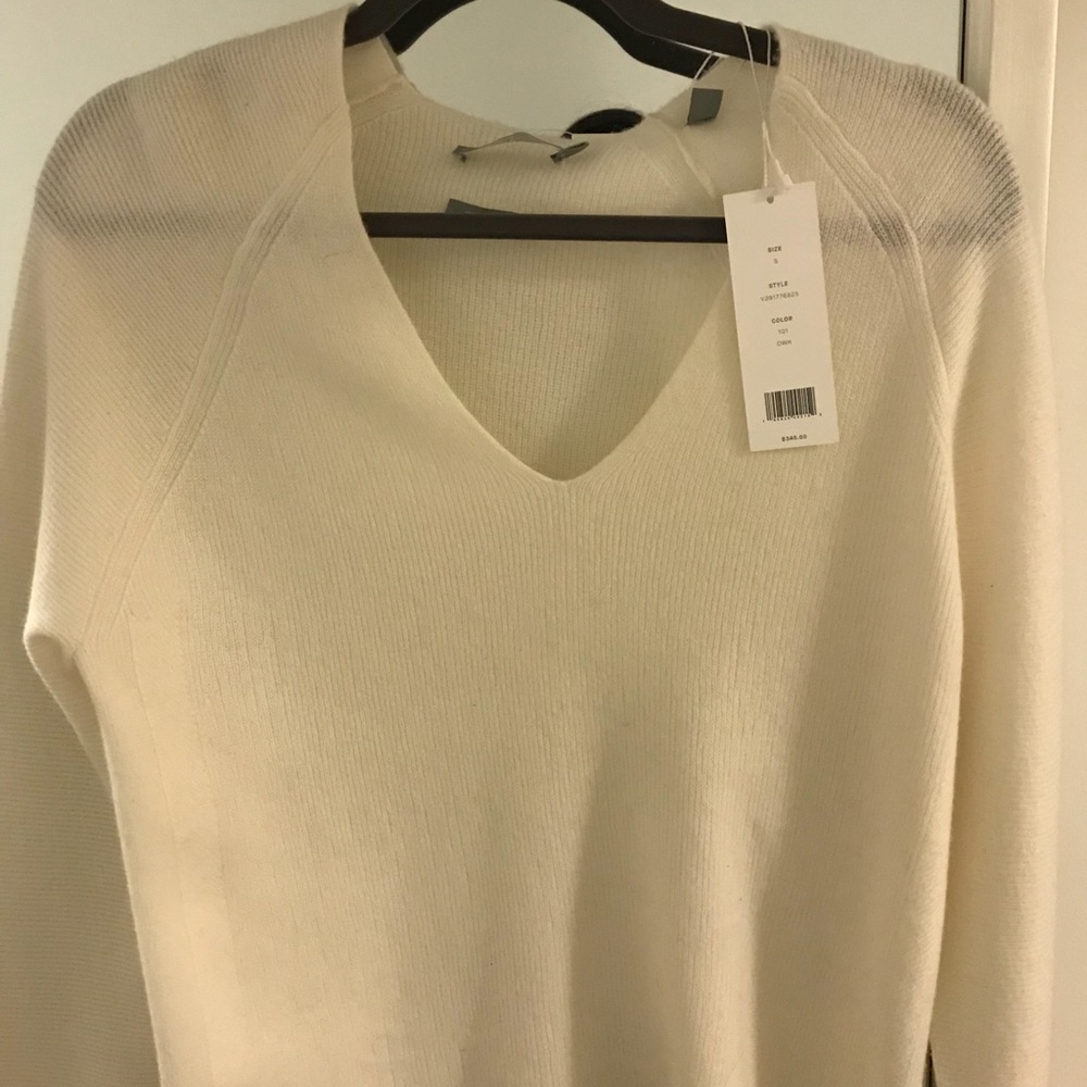 New Vince 100% cashmere sweater